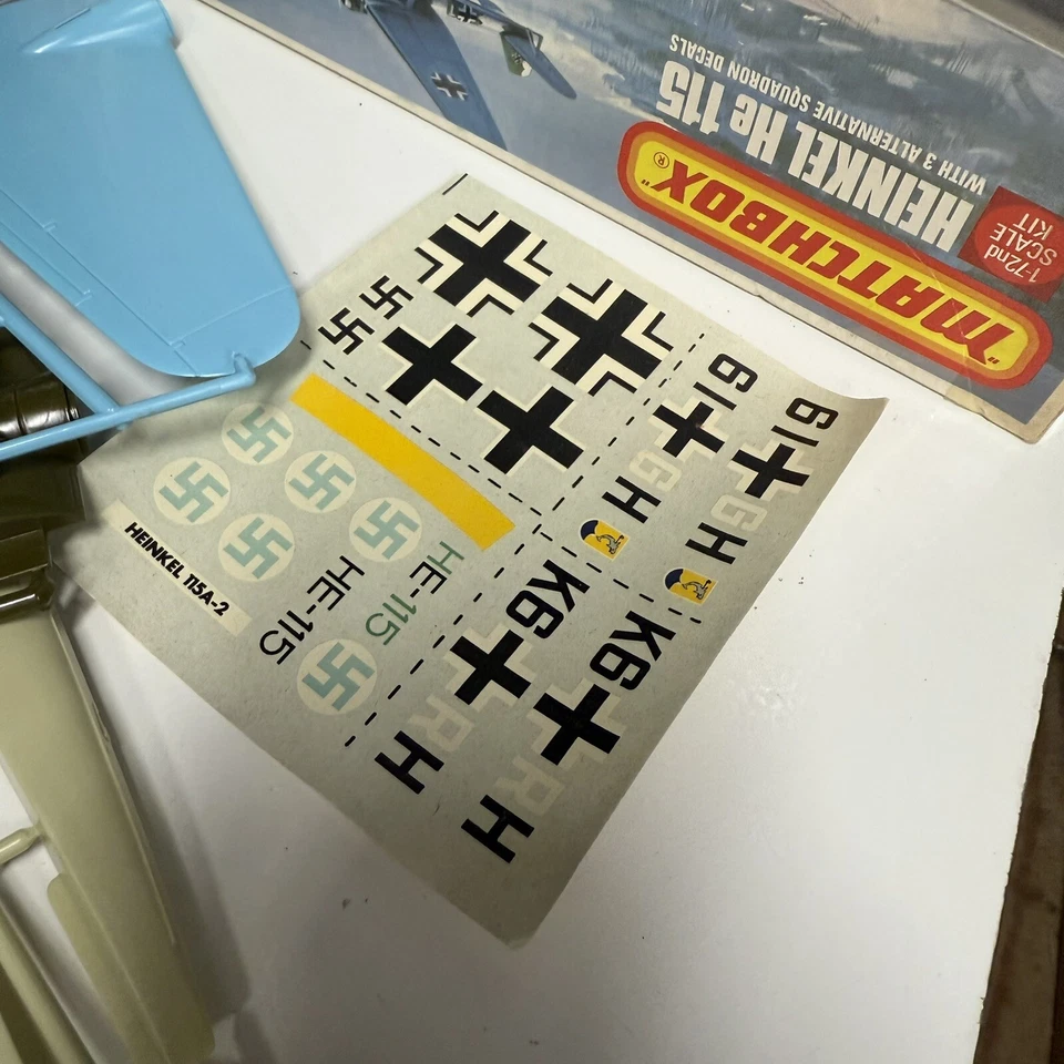 1/72 Scale Matchbox Heinkel He 115 Vintage(1975)Model Aircraft Kit , broke prop - Image 4 of 4
