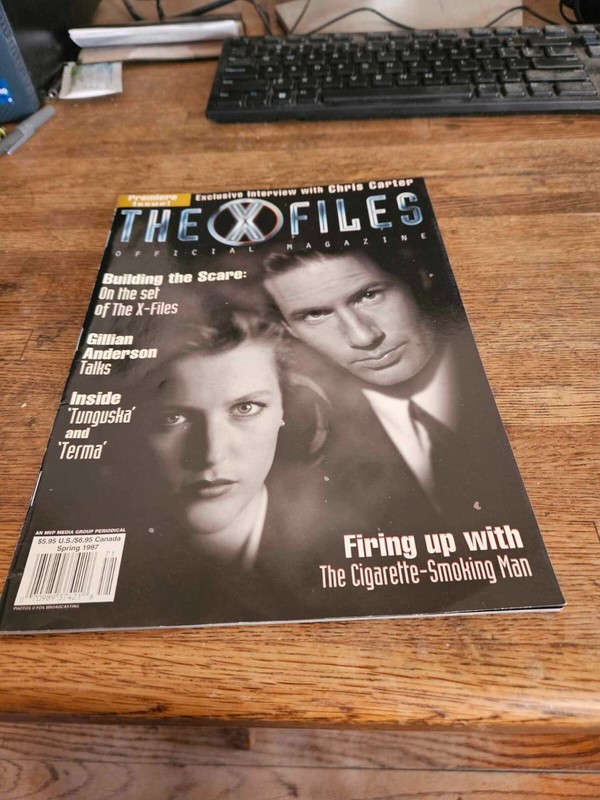The X-Files: Official Magazine Premiere Issue Spring 1997