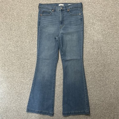 Sofia Jeans by Sofia Vergara Size 12 light blue Melisa Flare Leg High Rise