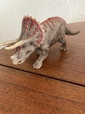 Schleich TRICERATOPS Retired Dinosaur Toy Model collectable dino