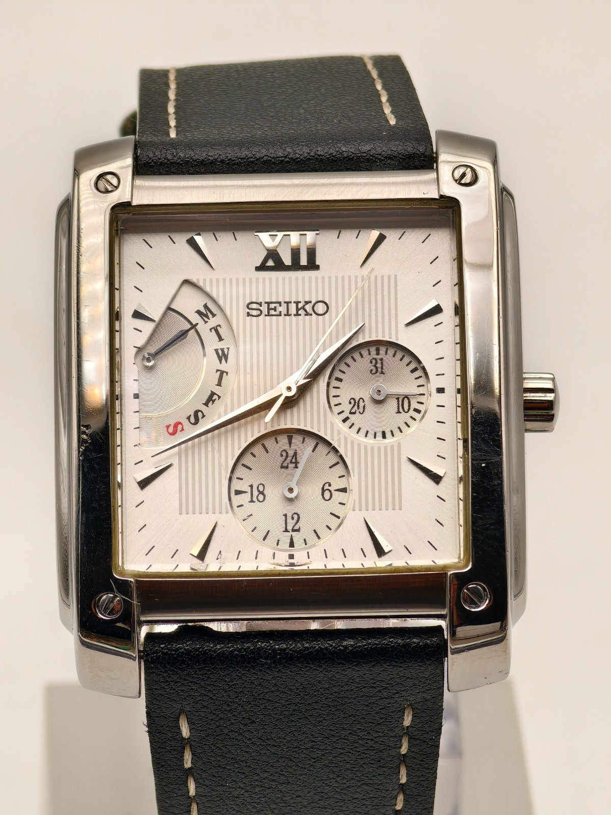 Seiko 5Y66-0AC0 Quartz Multi-Function Square Tank… - image 4