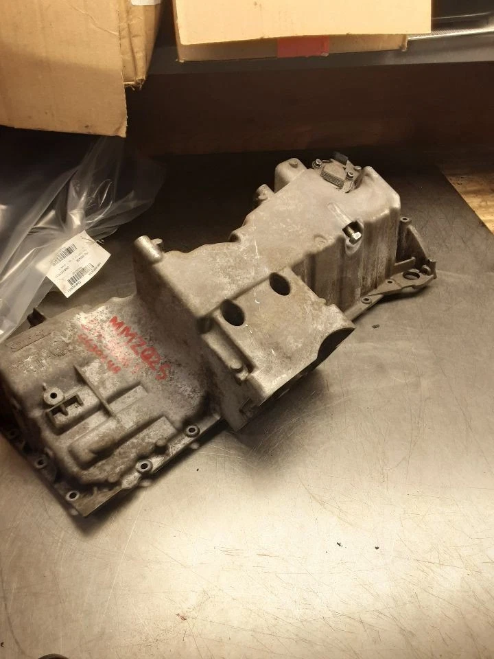 Oil Pan Xi AWD Fits 01-05 BMW 325i 630248 - Image 3 of 4