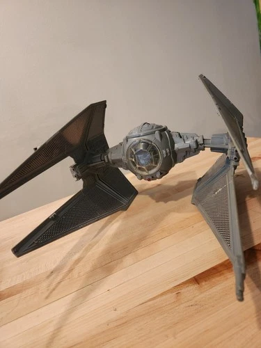 1983 Kenner Tie Interceptor With Kenner Darth Vader Included (See Pictures)