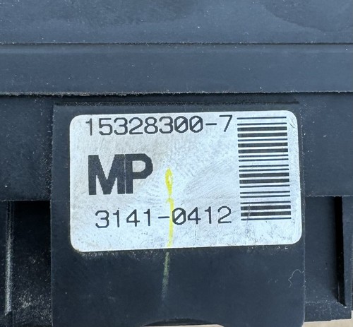 02-03 GMC Envoy Chevrolet Chevy Trailblazer Fuse Relay Junction Box - Picture 7 of 7