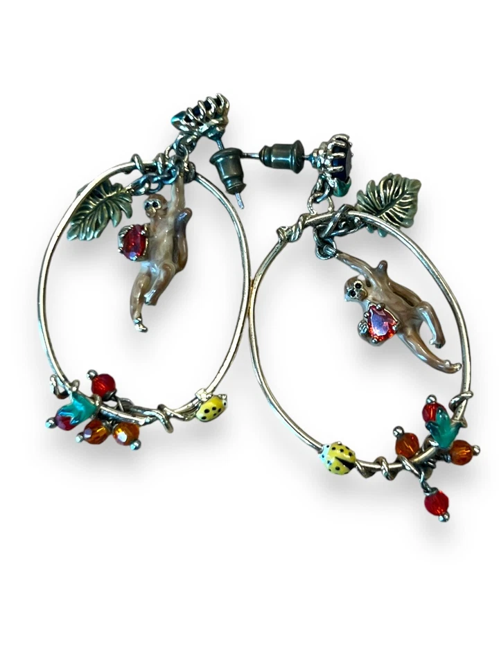 Pendientes Les Nereides Araña Mono Ladybug Novedad Esmalte Tono Dorado Dije Foto 4 de 4