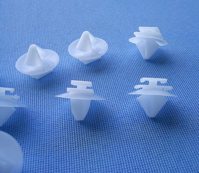 25x Zierleistenklammern Clips Befestigung Klips 7701049270 Halter 8,5mm weiß 41A