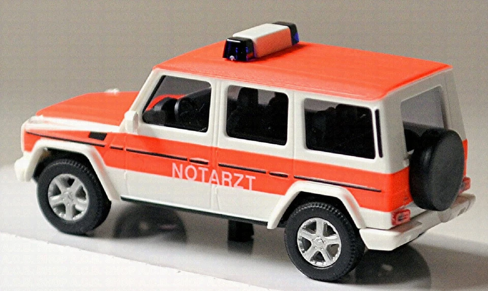Mercedes Benz Clase G Emergencias W460 Facelift Blanco Rojo Luminoso 1:87 Busch - Imagen 4 de 4