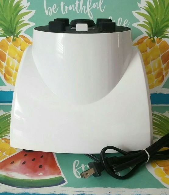 Health Master ELITE LIVING WELL BY MONTEL BLENDER/PROCESSER BASE ONLY 