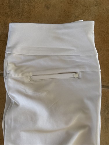 Tail Woman's Sz 10 Golf Bermuda Shorts UPF 50 Pull On 21 Outseam White - Picture 4 of 4