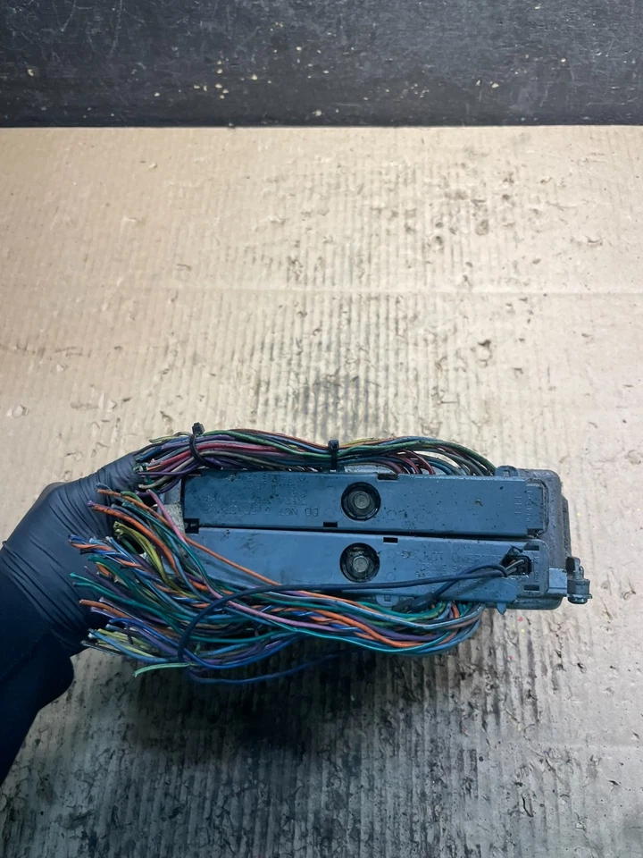 Chevrolet Astro Ecu 2004 unidad de módulo de control del motor Ecm U9154 DG Foto 2 de 4