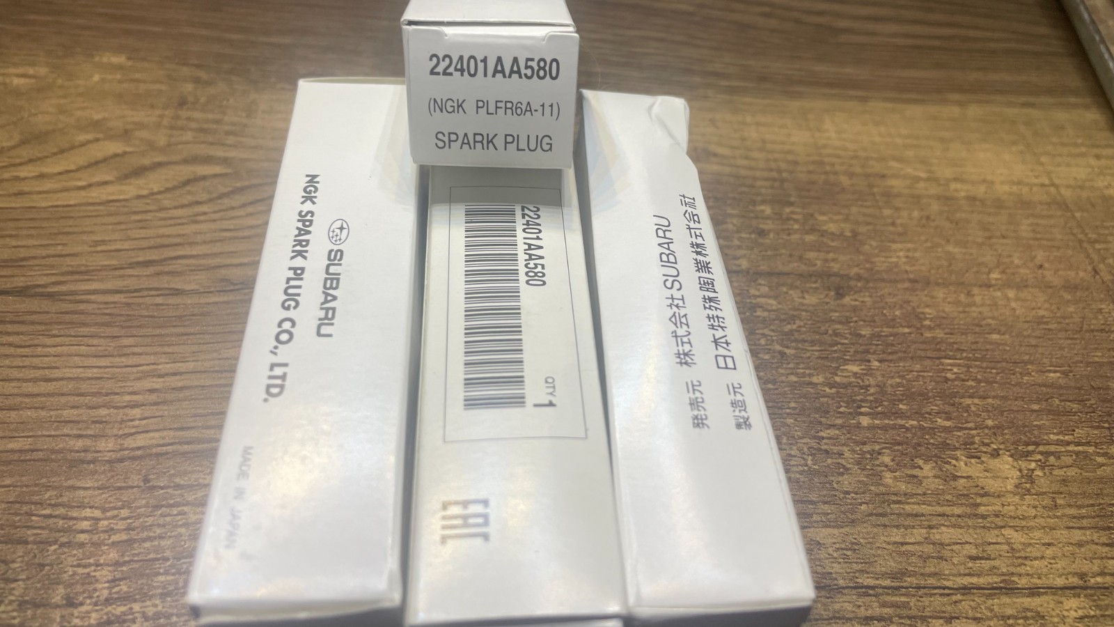 New Lot of 4 OEM Subaru Spark Plugs 22401AA580 - NGK 7654 PLFR6A11  Free Ship