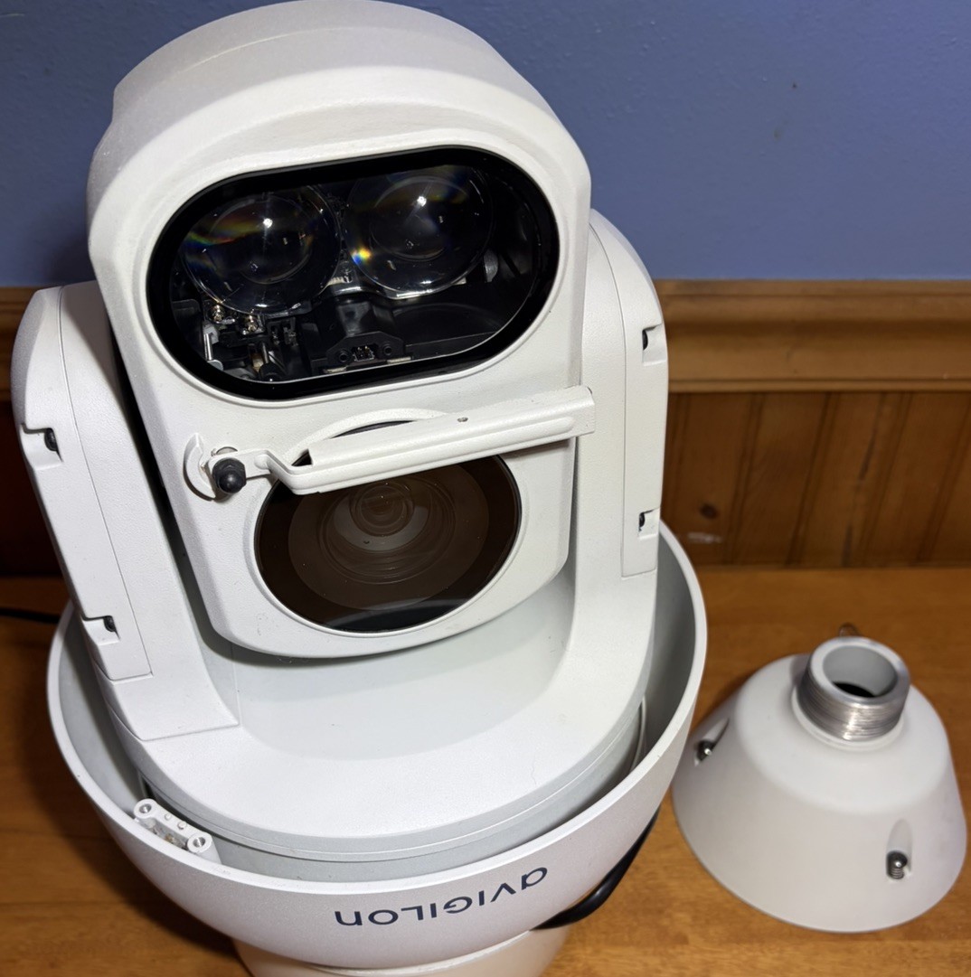 AVIGILON 2.0MP H4 IR PTZ Day/Night 30x HD PTZ Dome Camera 2.0C-H4IRPTZ-DP30-WP