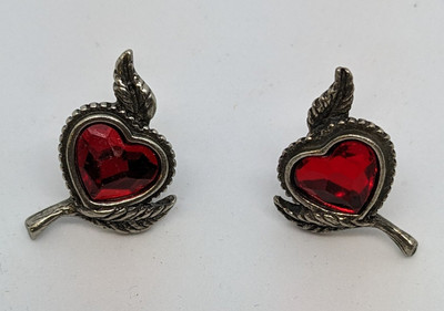 Alchemy Gothic 1977 England E338 Love's Blossom Heart Pair