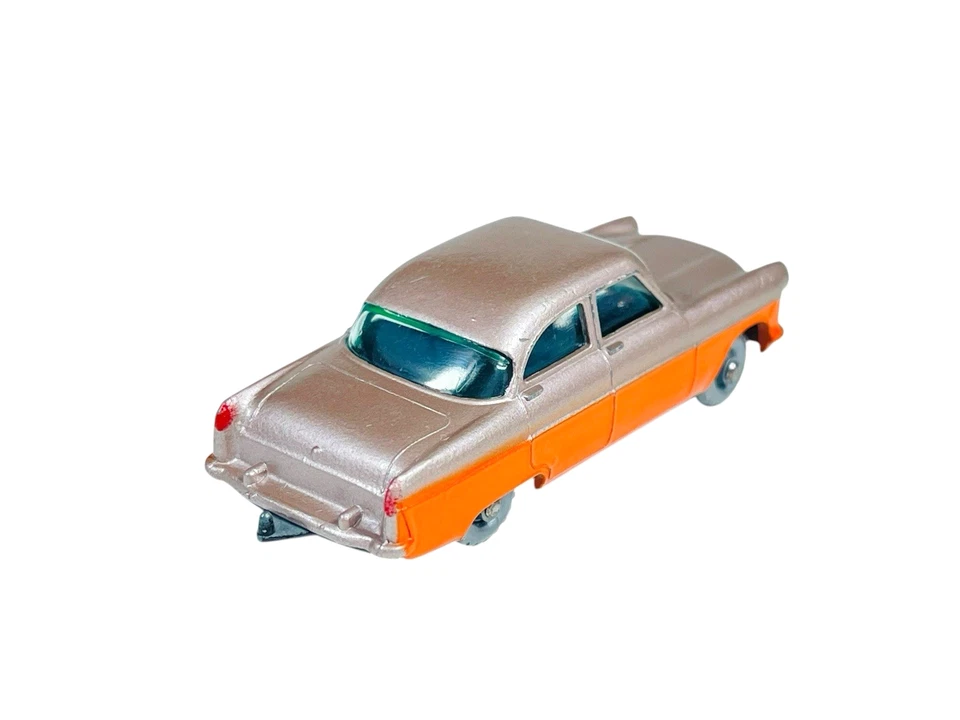 Matchbox Moko Lesney No. Ford Zodiac 33a SPW champán/naranja Foto 4 de 4