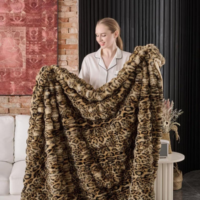 Cozy Leopard Brown Faux Fur Throw Blanket - Thick & Warm 80''x90