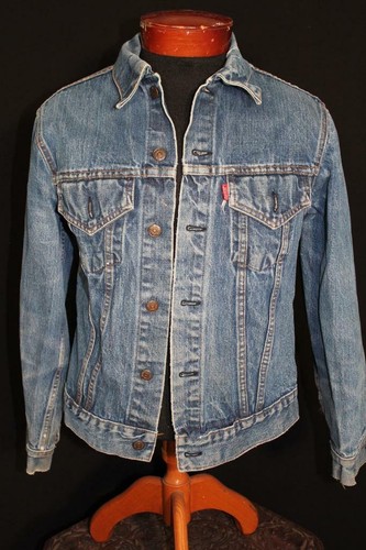 VINTAGE 1980'S LEVI BLUE DENIM JACKET 