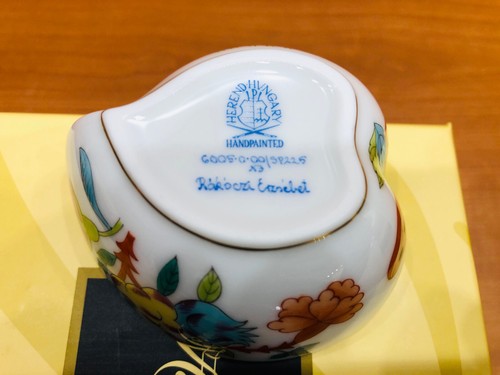 HEREND SP225 PATTERN SMALL HEART BOX,BRAND NEW BOXED,MASTER PIECE,SIGNED,RARE - Picture 3 of 9
