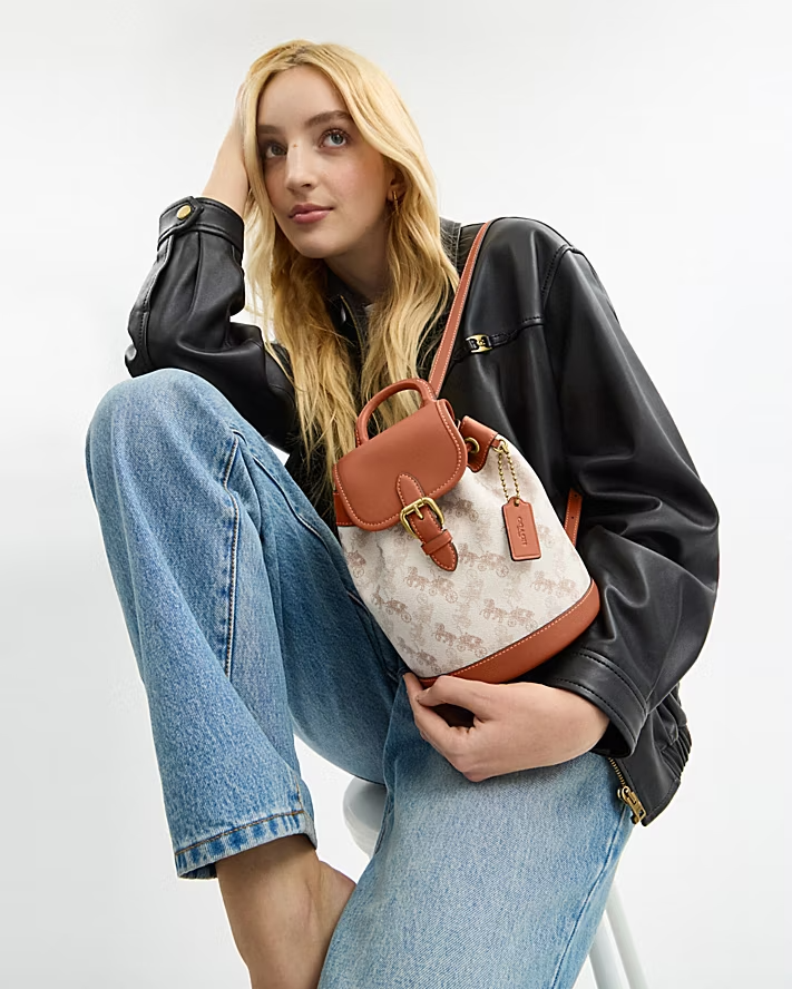 *COACH* ハーパー バックパック・ホース アンド キャリッジ COACH Harper BackPack With Horse and Carriage Print Chalk