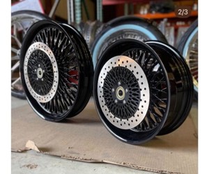 タイヤ・ホイール Fatboy Amazon | 16インチ ツイストスポーククロームフロントホイール