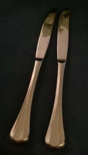 International Lyon SYMMETRY 2 Dinner Knives 18/8 Stainless Korea Flatware Glossy