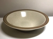 Freezer To Oven STONEWARE Brown Serving Bowl Hand Decorated 4-9, made in Japan