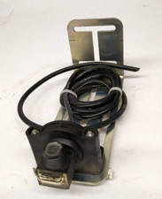 Allen Bradley Photo Switch Mounted 42EF P2MPB A2 3m Pol Retro