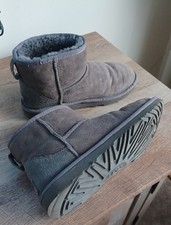 UGG Kid's Classic Mini Gray Boots Sz 6 Youth