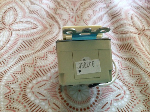 Leviton 6319-4W DEC Wall Mounted Controller Switch, Beige, 12V, 60 Hz, Indoor - Picture 4 of 6