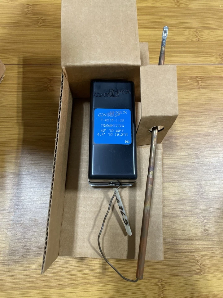 NEW Johnson controls T-5210-1125 Temperature Transmitter 5 1/2" Bulb element - Image 4 of 4