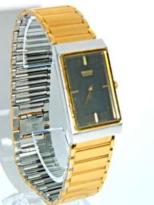 GOLD BLACK Vintage Seiko Slim Quartz Gentlemen's Wristwatch B154