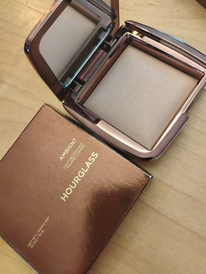 HOURGLASS Ambient Lighting FULL SIZE Powder FINISHING DIM LIGHT .35oz NIB