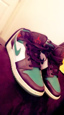 Air Jordan 1 Mid Pine Green Size 4Y  US