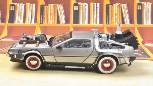 1/18 Sunstar DeLorean DMC-12 Time Machine Back to the Future III Diecast SS2712 - Picture 3 of 6