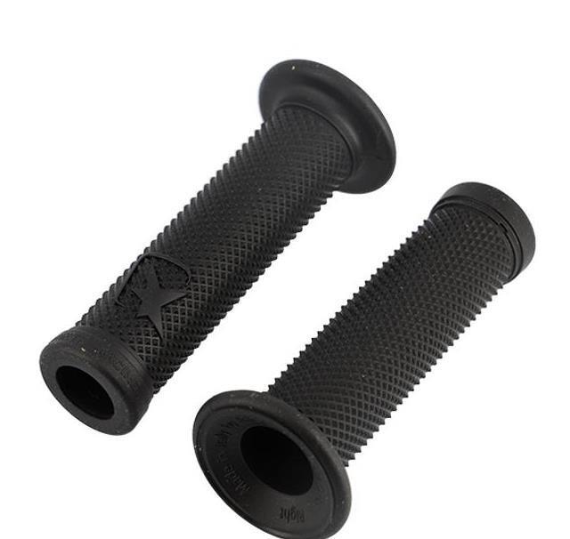 Poignée Ariete Aries noire de 125mm en gomme italienne premium supersoft