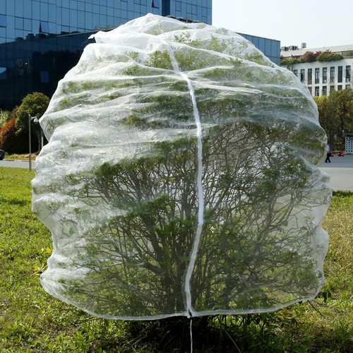 Garden Plant Tree Fruit Cover Bug Net Barrier Bag with Zipper Drawstring 4 Sizes - Picture 3 of 18