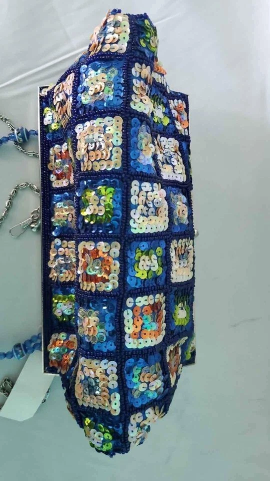 Bolso de mano/cartera sin asas de noche azul con cuentas y lentejuelas para mujer de 9' de ancho Foto 4 de 4