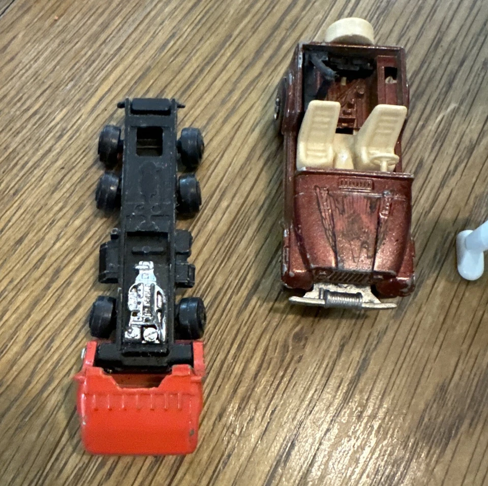 3- Artículos De Colección Incluye Jeep CJ-7 1981 Hot Wheels Brown Eagle Diecast, Zylmex Foto 2 de 4