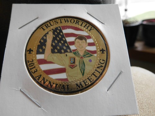 EG SCOUT BSA 2013 ANNUAL MEETING TRUSTWORTHY CHALLENGE COIN MEDALLION TOKEN !!!! - Picture 2 of 4