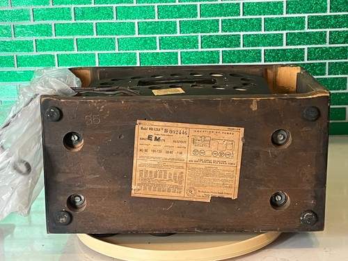 1941 Westinghouse WR-12X4 Wood Case Tube Radio Turns On, Parts or Repair RARE - Picture 8 of 12