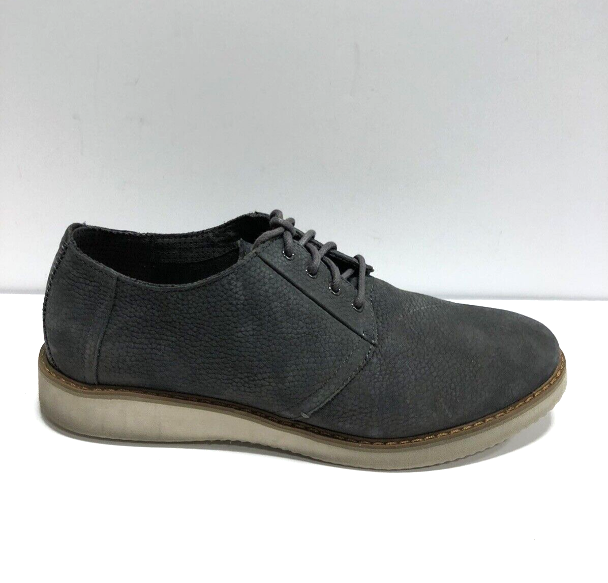 Toms Preston Black Distressed Leather Casual Shoes TOMS_Jul20-10014359-001_001.webp main image 3