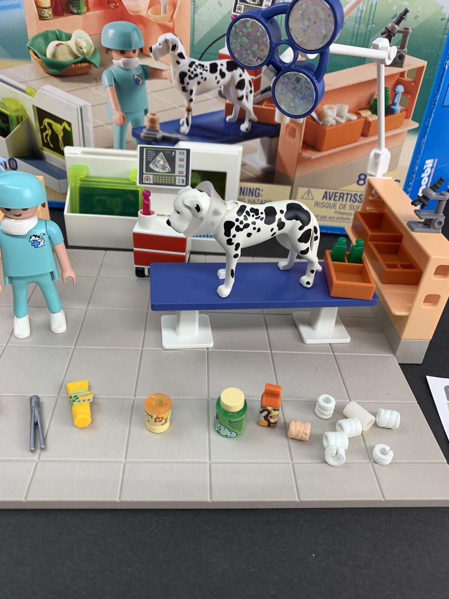 Playmobil City Life Veterinarian Pet Examination Room Play