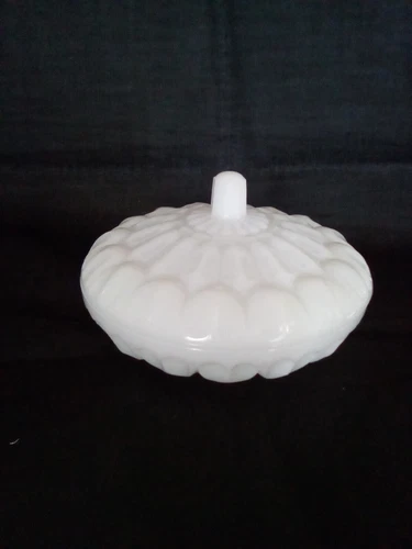 Vintage White Milk Glass Dish Trinket Candy Jewelry Dresser Dish with Top Lid