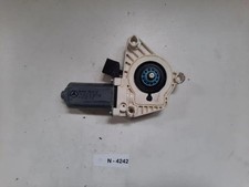 MERCEDES-BENZ B W246, W242 Fensterhebermotor vorne links 996146102 34095444 MERCEDES-BENZ B W246, W242 Fensterhebermotor vorne links 996146102 34095444