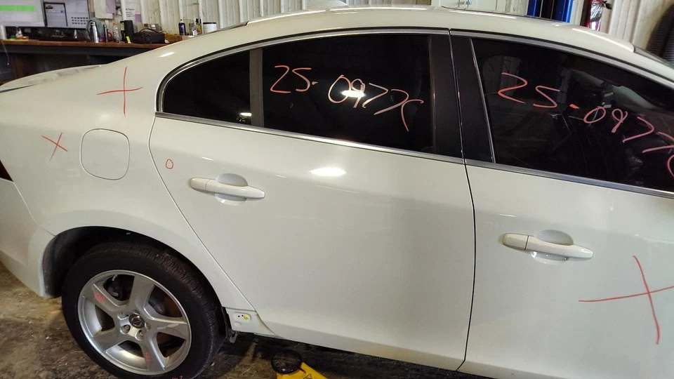 Passenger Front Door Glass VIN Y 1st Digit SWB Fits 14-18 VOLVO S60 1092563 - Image 4 of 4