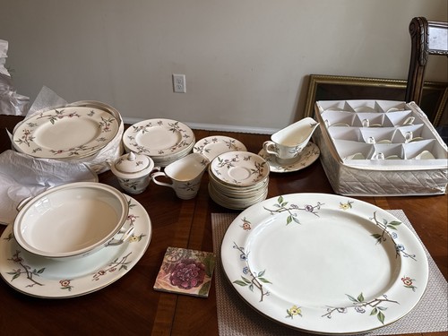 52 Pcs Royal Worcester Blossom Time Dinnerware and Serve Ware Excellent - Picture 22 of 24