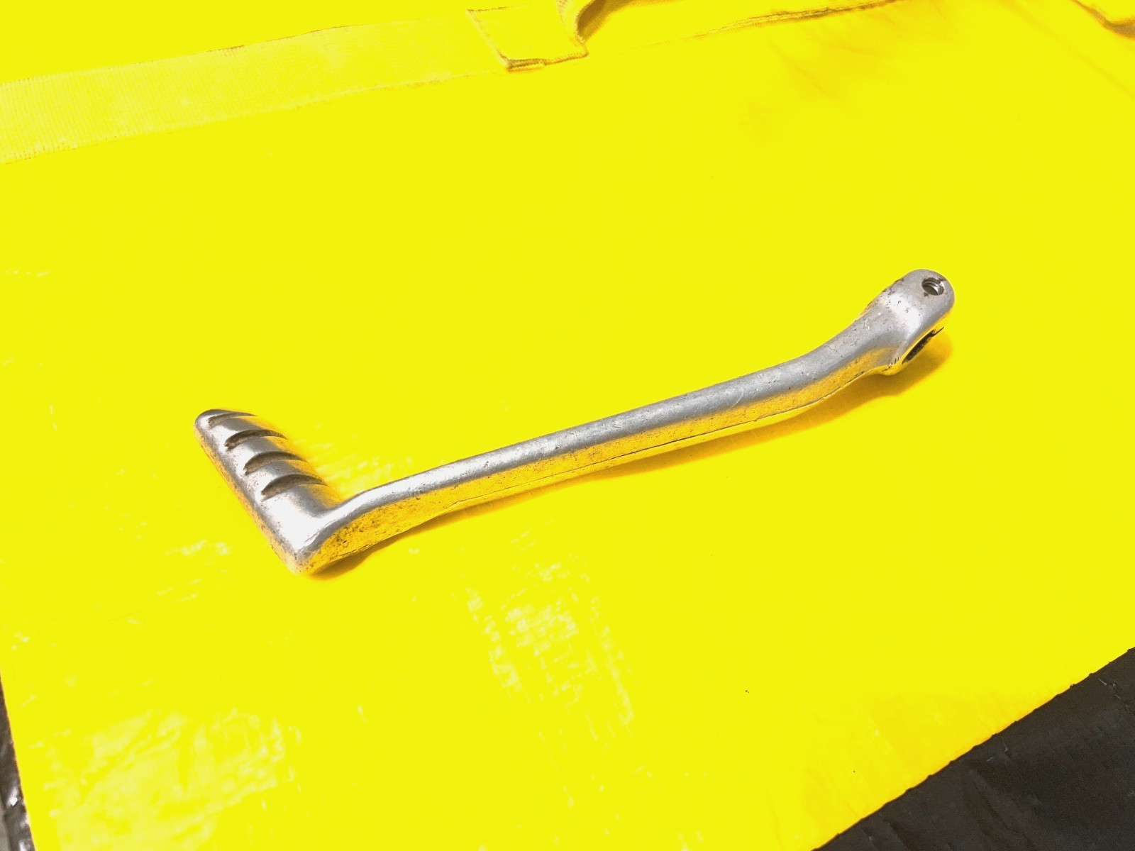 85 - 1992 SUZUKI LT250R LT500R QUADRACER QUADZILLA gear SHIFT lever  25611-19A01