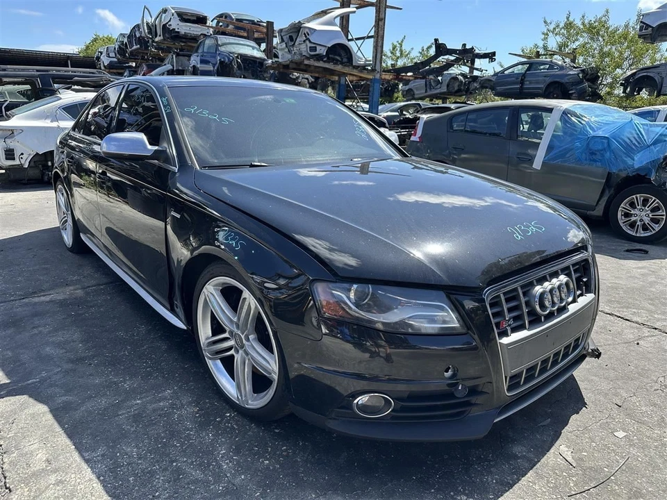 Rocker Panel Molding Passenger Right Side 2009 10 11 12 13 14 15 16 Audi S4 Foto 2 de 4