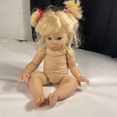 Lee Middleton Original Dolls by Reva 1998 Blonde Blue Eyes Baby Doll READ