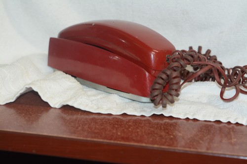 Telephones General.  WE Red Trimline Push Button |Wall Telephone.(Not Working)