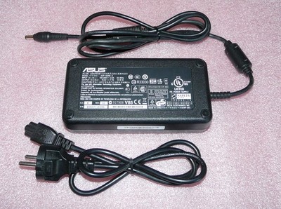 ASUS Notebook Netzteil ADP-150NB D / 19,5V - 7,7A - 150Watt / 5,5 mm x 2,5 mm